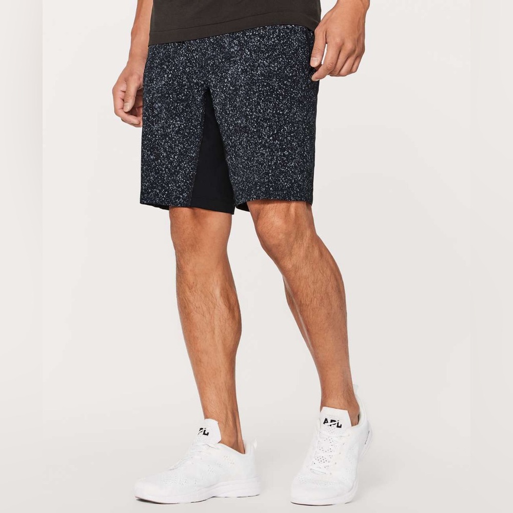 Lululemon T.H.E. Short *Luxtreme Liner 9" in Inked Light Cast Black Size Medium
